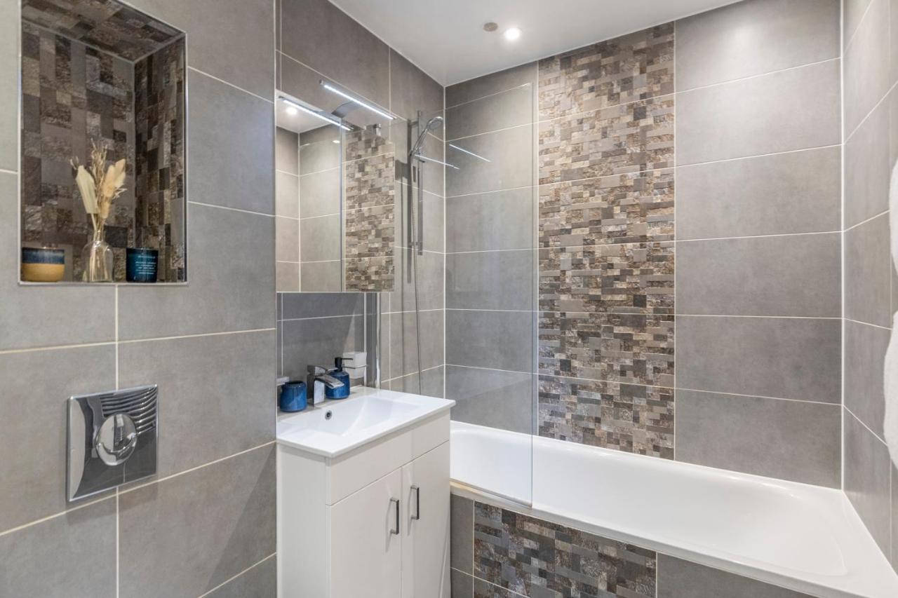 Modern Flat In Central Golders Green 런던 외부 사진